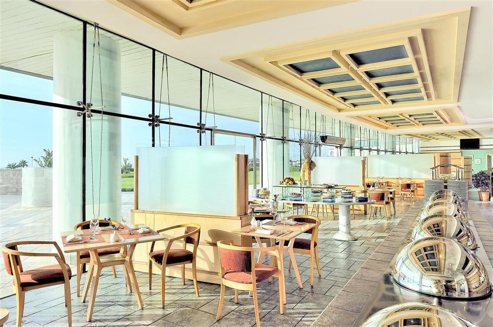 Sheraton Club Des Pins Resort Restoran fotoğraf